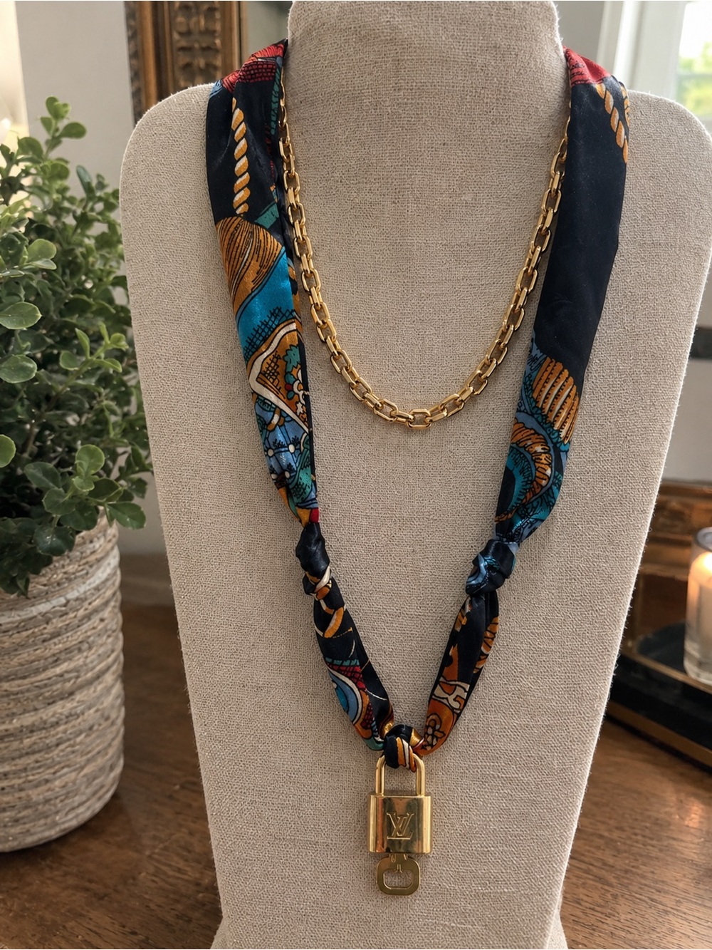 Louis Vuitton Padlock 317 Pendant Scarf/ gold tone Necklace